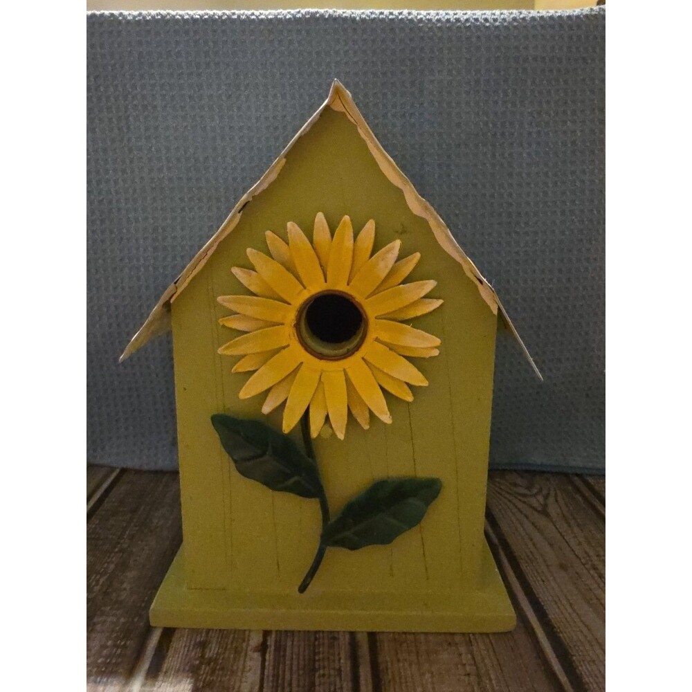 Decorative Wooden Birdhouse With Sunflower And Tin Roof